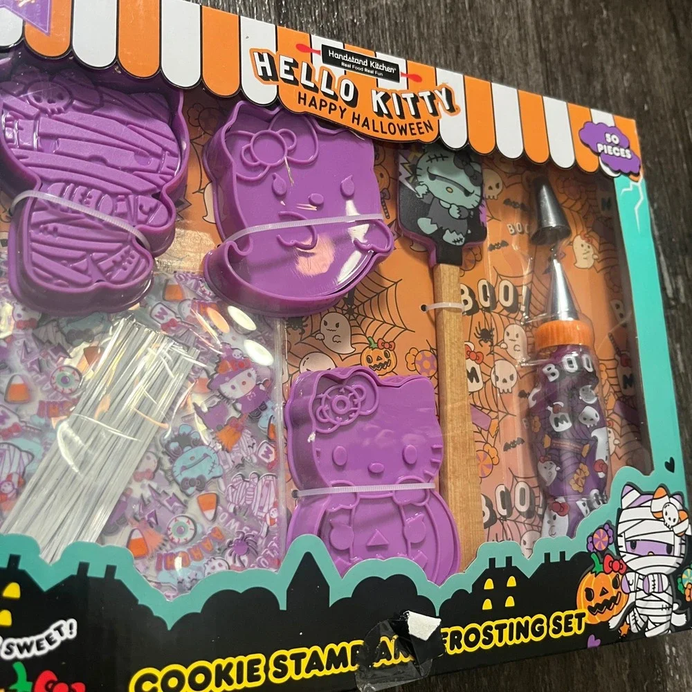 Hello Kitty Happy Halloween Cookie Stamps and Frosting Set 50 Pieces